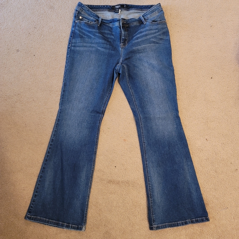 Torrid Mid-Rise Flare Jean - Plus Size - 18 - Medium Wash